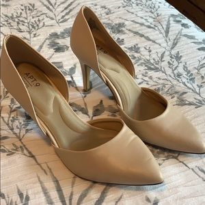 Nude Pointy Toe Pumps